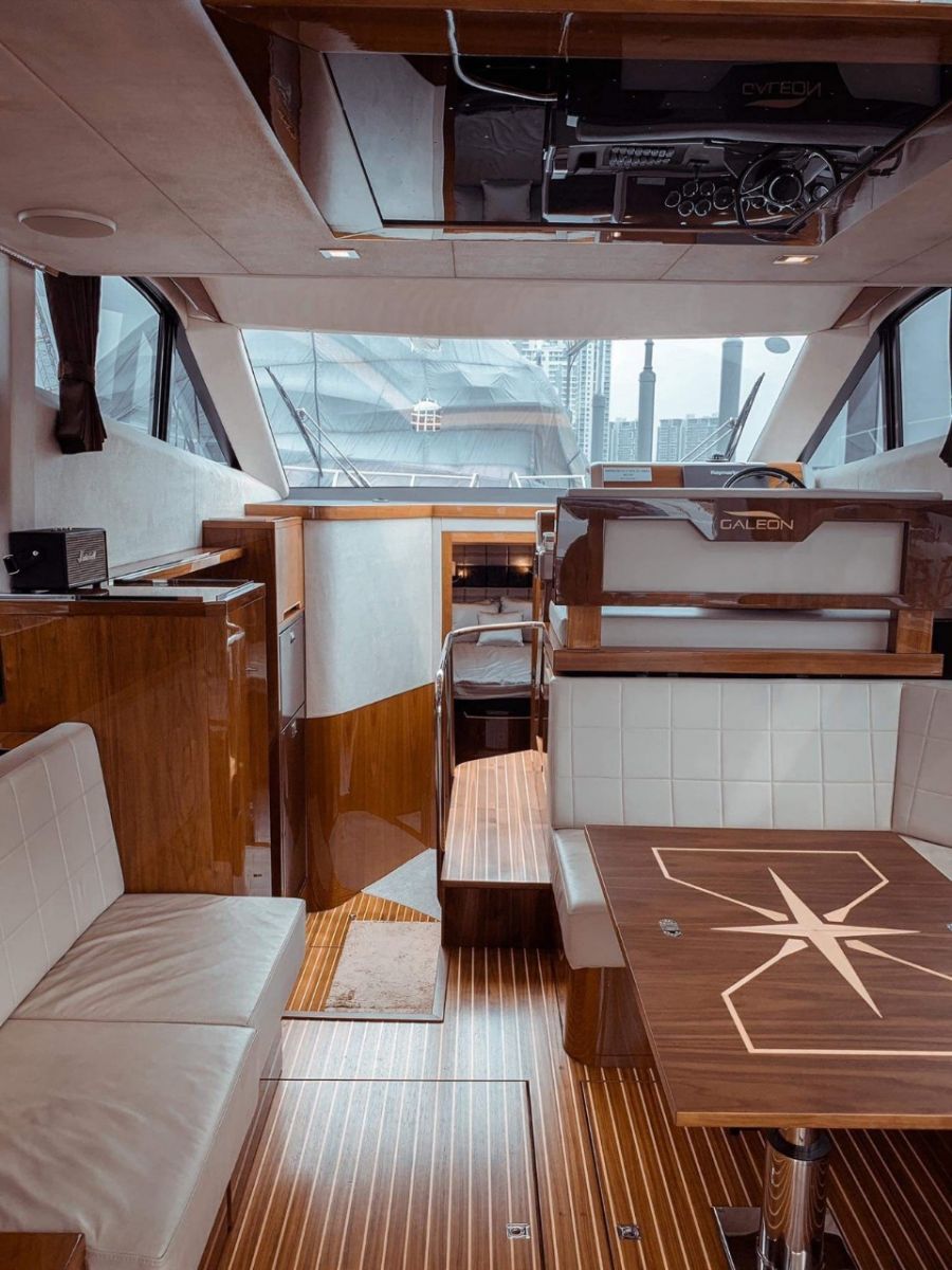 noi-that-phong-khach-du-thuyen-galeon-420